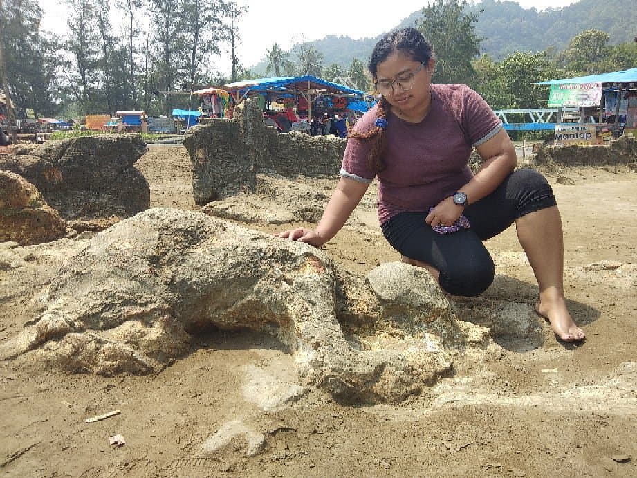 Istano Basa Pagaruyung, Malin Kundang, dan Masjid Raya Sumatera Barat, foto 2 dari 3