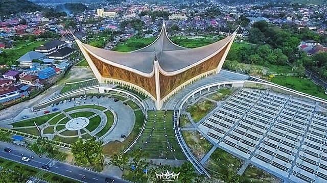 Jembatan Siti Nurbaya, Masjid Raya, dan Kampung Cina untuk city tour, foto 2 dari 3